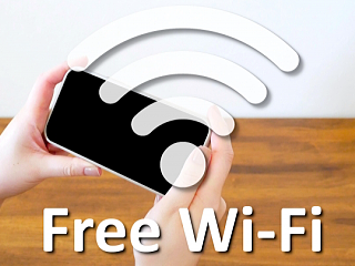 ノートパソコンとフリーWi-Fiのイメージ画像