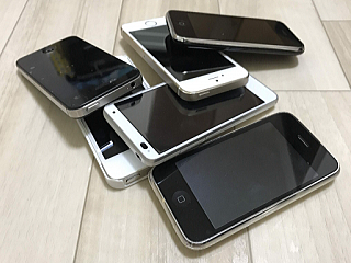 古いスマートオフォンの画像